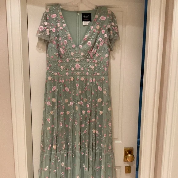 Mac Duggal Green Embroidered Midi Dress - Picture 1 of 12